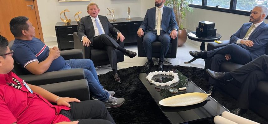 Em reunião realizada nesta terça-feira (20) com o prefeito de São Gabriel da Cachoeira, Egmar Saldanha, o corregedor-geral de Justiça do Amazonas, desembargador José Hamilton Saraiva dos Santos, anunciou ações em prol da população do município.